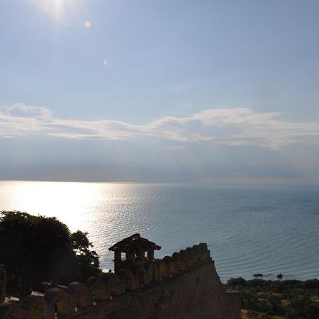 Residenza Amblingh Bed & Breakfast Vasto Exterior photo