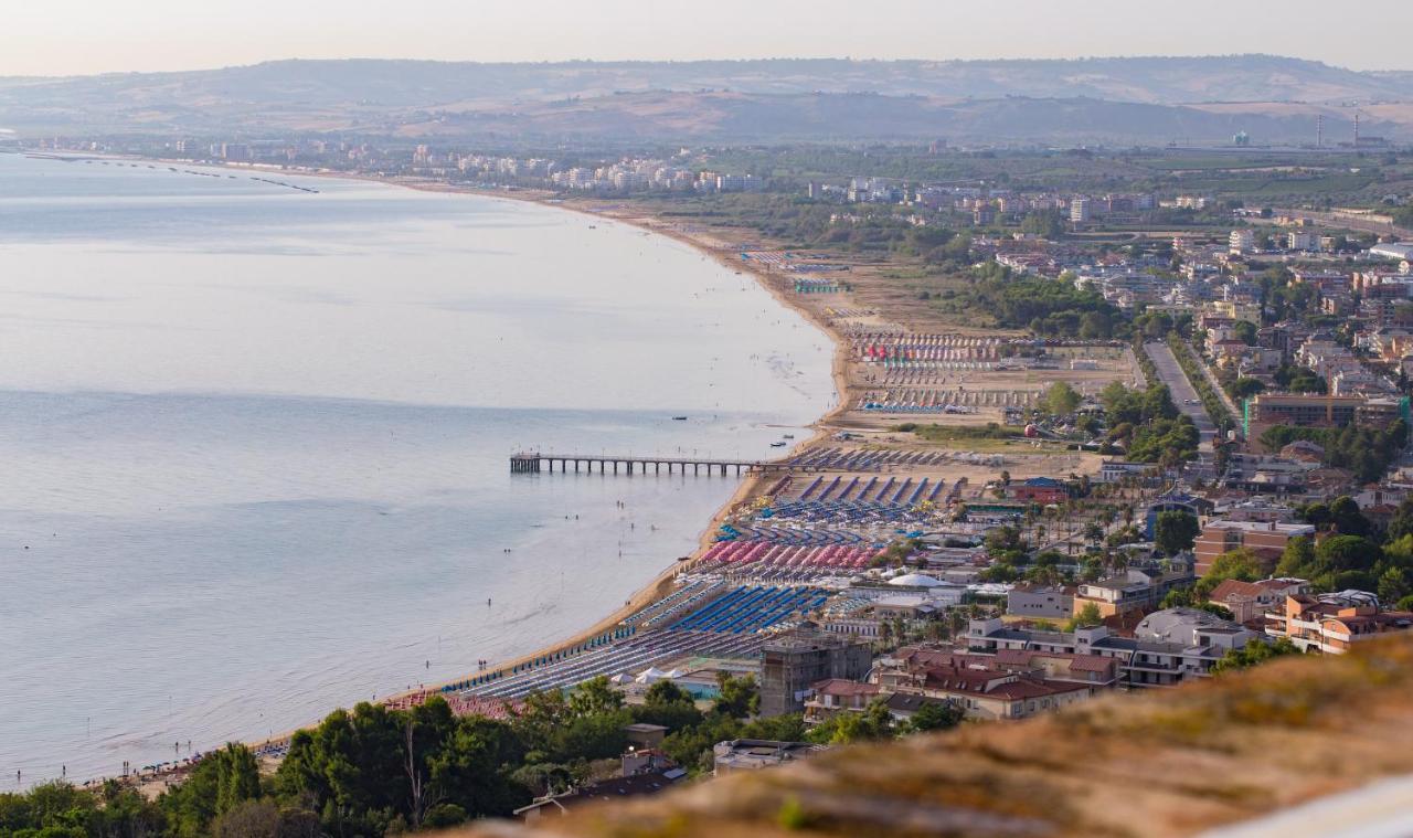 Residenza Amblingh Bed & Breakfast Vasto Exterior photo